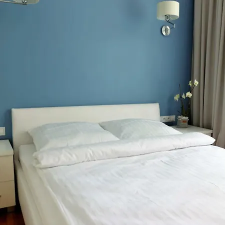 Apartament Przy Parku *