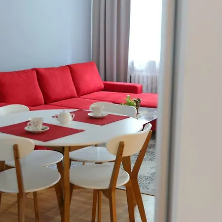 Apartament Przy Parku דירה *